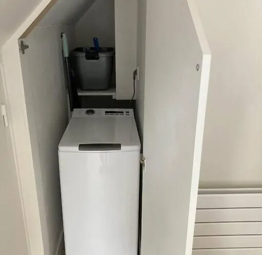 T2 Super Cosy A La Cime Des Pins Proche Av De Gaulle Place De Parking Et Wifi