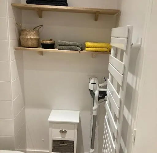 Appartement T2 Super Cosy à La Cîme Des Pins Proche Av De Gaulle Avec Place De Parking *