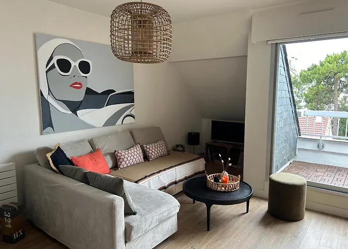 Appartement T2 Super Cosy à La Cîme Des Pins Proche Av De Gaulle Avec Place De Parking *